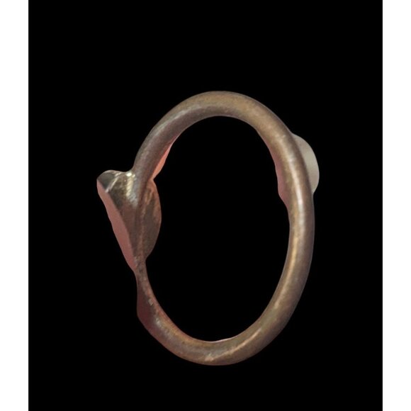 Minimalist Gold And White Faceted Stone Fashion Ring Size 7 - Picture 12 of 13